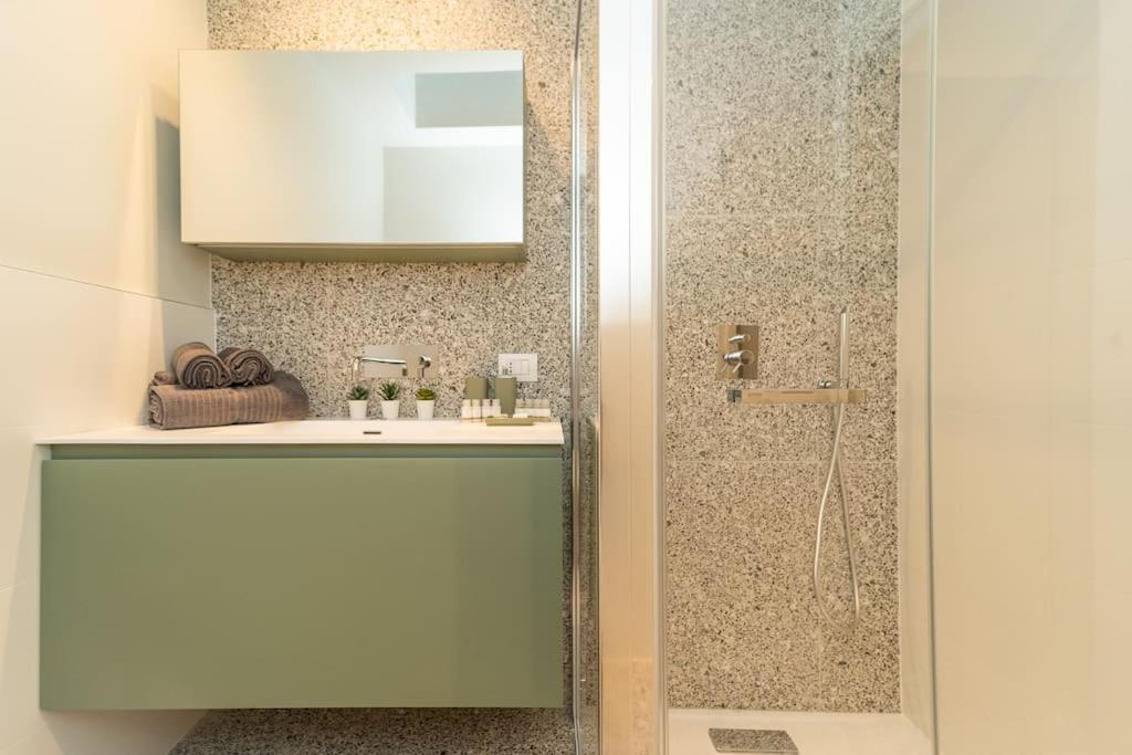 Apartamento Elegante Loft A 200 A Metri Dal Duomo Como Exterior foto