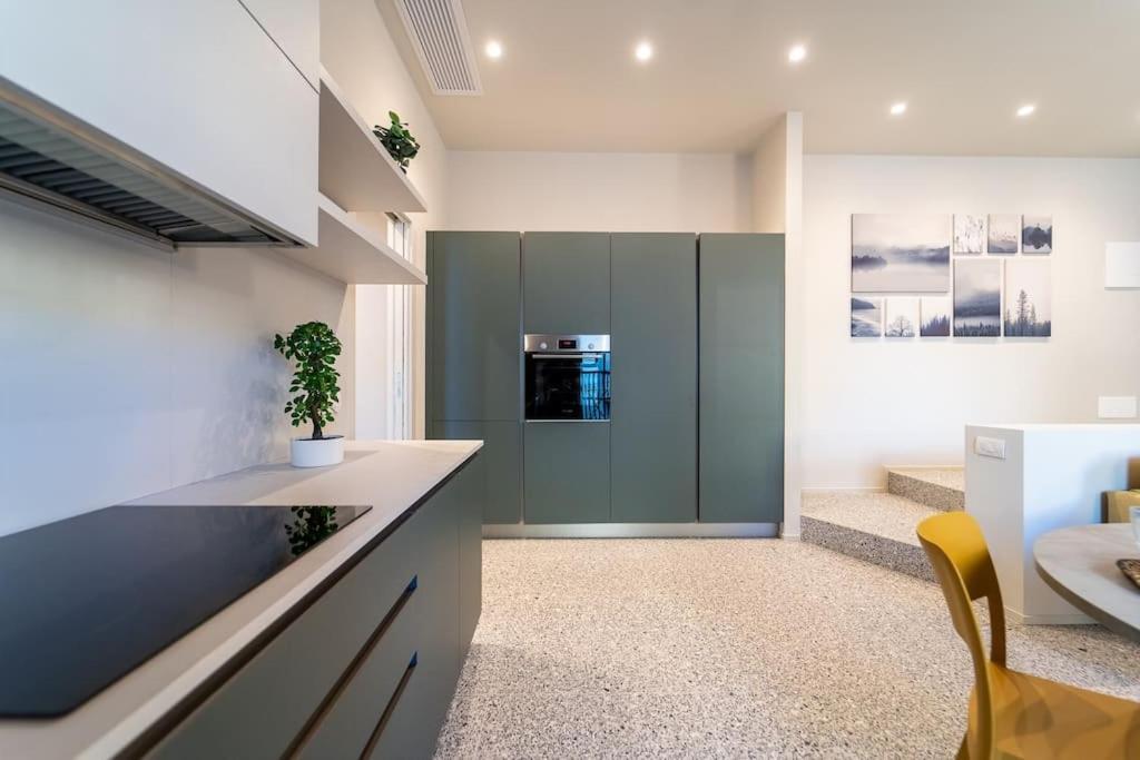 Apartamento Elegante Loft A 200 A Metri Dal Duomo Como Exterior foto